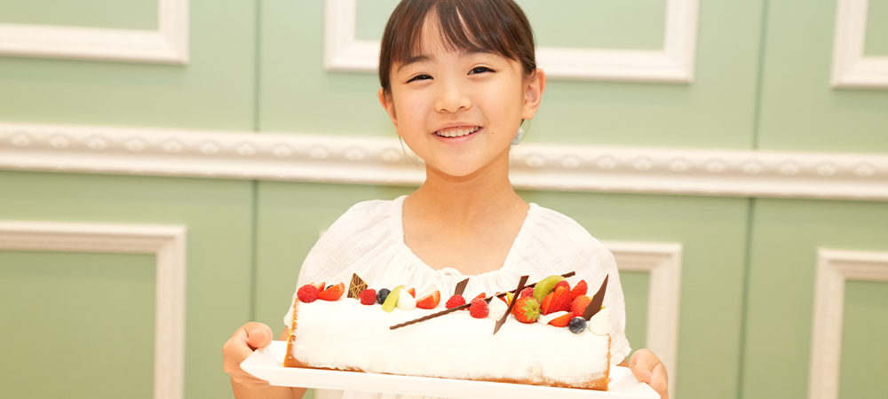 ※満員※【8月10日開催】夏休みちびっこ体験プラン フルーツロールケーキ作り～ランチビュッフェ付き～