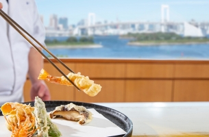 【平日ランチ限定】天ぷらカウンターで楽しむ 揚げたて食べ放題ランチ