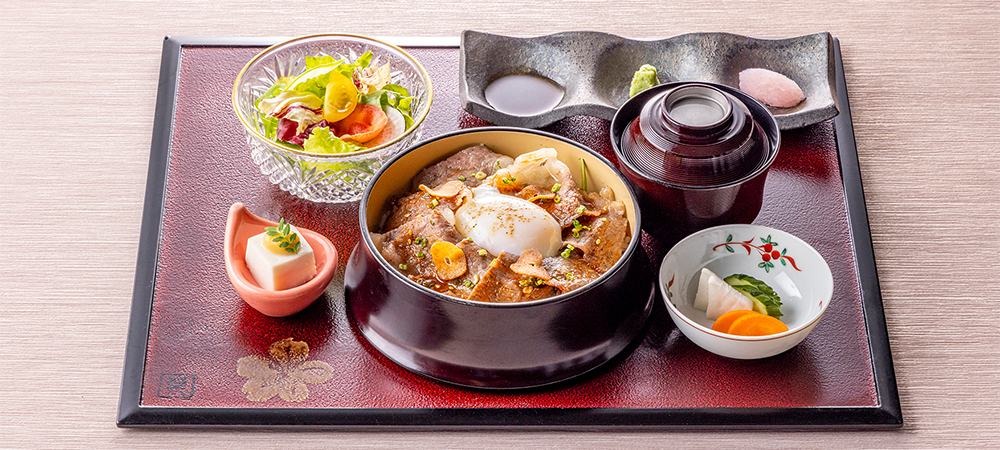 【平日限定ランチ】日本料理「さくら」選べる御膳~豊洲市場直送海鮮丼、黒毛和牛、さくら特製冬の天丼~