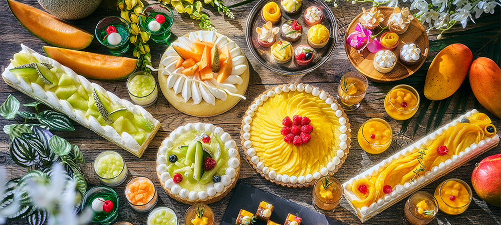 藁焼きローストビーフとトロピカルフルーツが競演  「ミート×マンゴー＆メロン ビュッフェ」