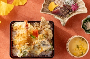 【平日限定ランチ】日本料理「さくら」選べる季節の特選御膳