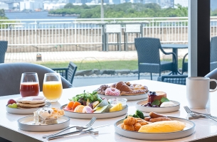 【期間限定 お子様 4大無料特典】 宿泊&朝食・ディナービュッフェ付き ファミリープラン
